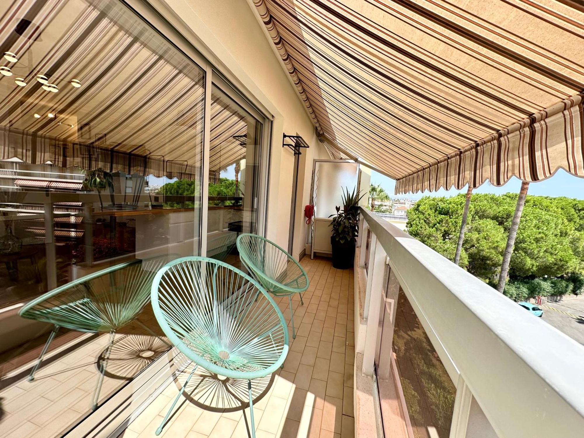 Elegant Appartement 2Pieces Piscinevue Mer Parking Vallauris Exterior foto